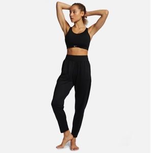 Nike Women's Dry Lux Flow Pants